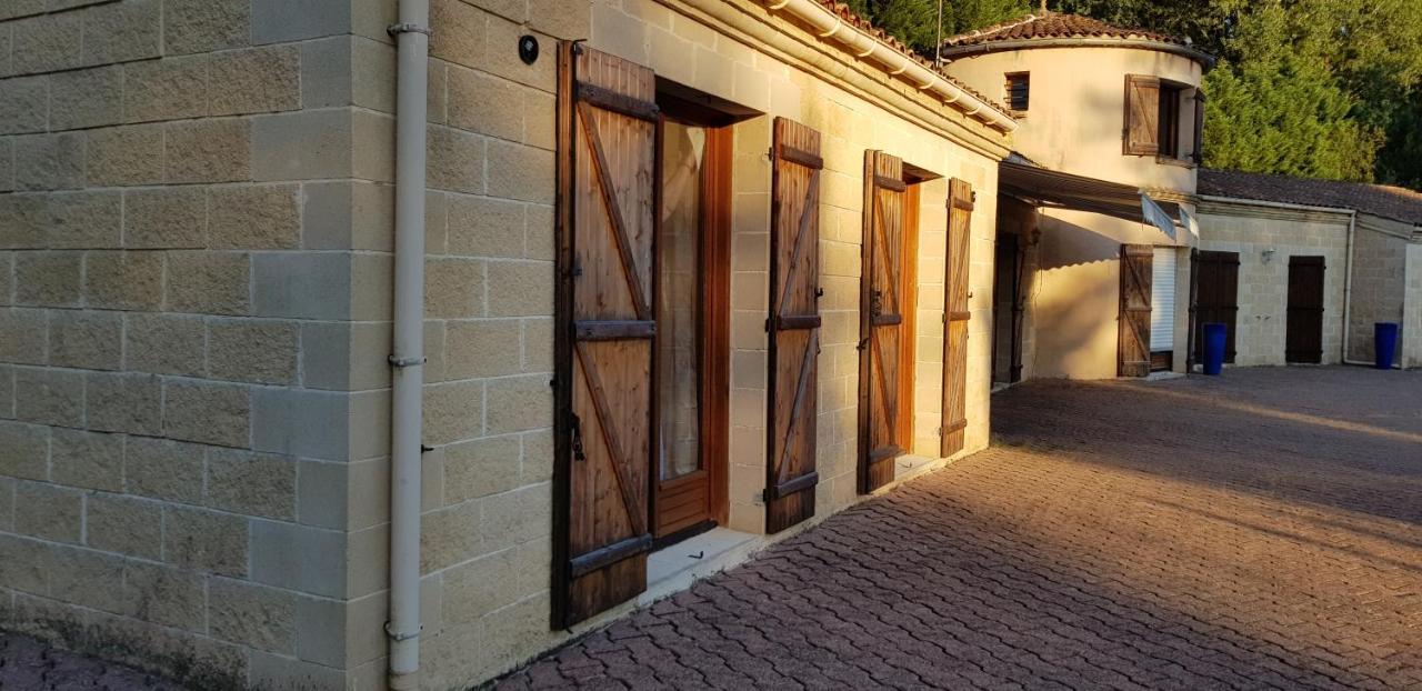 LA VILLA 25, sa Guest House, 2 chambres jusqu'à 6 personnes Noaillan Extérieur photo